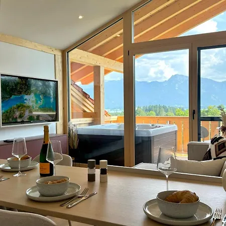 Appartamento I Balkon Mit Jacuzzi I Parkplatz Rieden