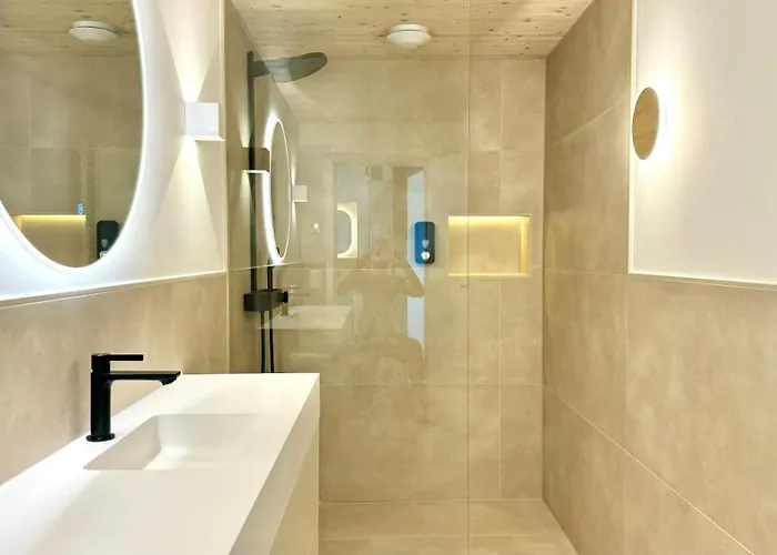I Jacuzzi I Balkon I Parkplatz I Bio Hof I Tv アパート *